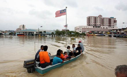 Banjir Malaysia Tewaskan 5 Orang Serta Ribuan Warga Mengungsi Jurnal123
